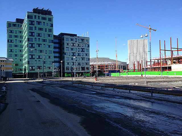 En solig dag vid Råstasjön