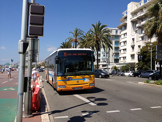 buss 70